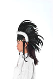 Coiffe indienne en plumes, d'inspiration amérindienne. Bonnet de guerre, bandeau. Couleur naturelle