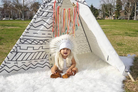 PRICE REDUCED - K18 For 0 to 9 months  Baby / Newborn : White Headdress for the little ones !