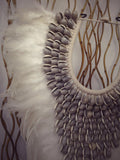 Collier Papouasie Native Warrior Plein de coquillages gris naturels
