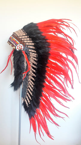 Y01 - Tocado de plumas rojas medianas / Warbonnet estilo nativo americano (36 pulgadas de largo)