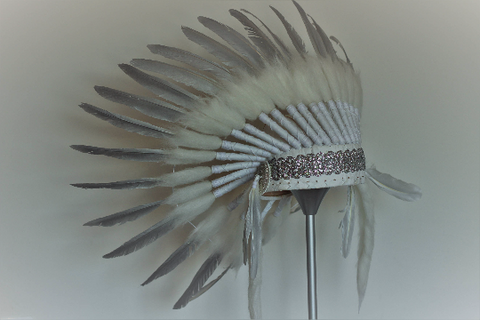 X43 - Silver Feather headdress Indian Style / warbonnet white feathers (30 inch / 75 cm)