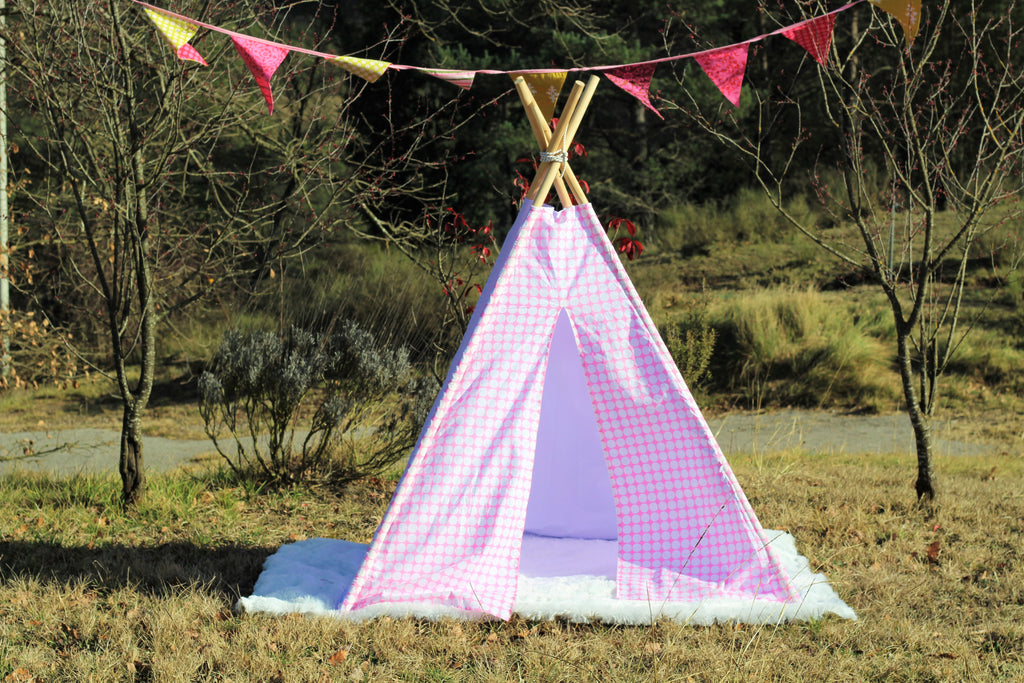 Teepee Tent Pink Circles.. POLES NOT INCLUDED