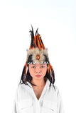 Coiffe indienne en plumes, d'inspiration amérindienne. Bonnet de guerre, bandeau. Couleur Orange et Noir