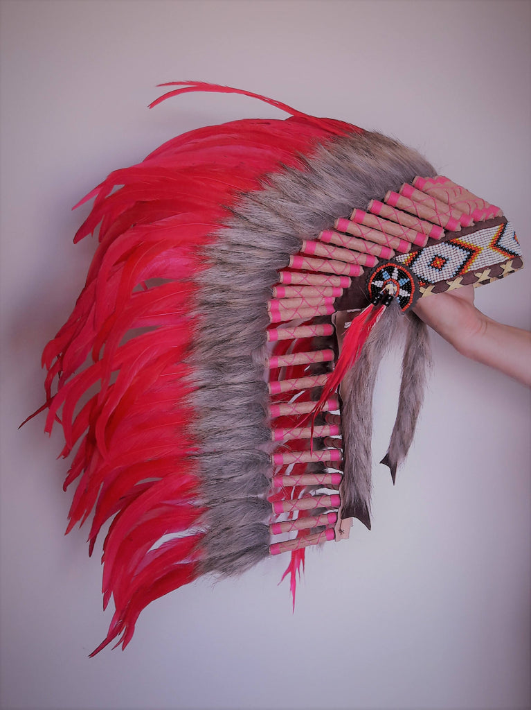 N28 - From 5-6  years Kid / Child's: Long Pink feather Headdress 21 inch. – 53,34 cm.