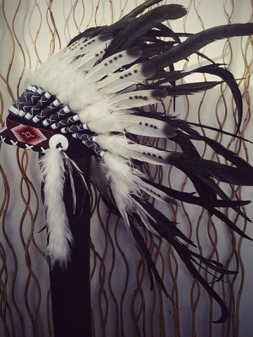 X12 Tocado de plumas indias en blanco y negro de tres colores/gorra de guerra de doble pluma (30 pulgadas/75 cm).