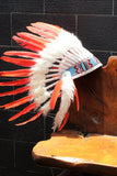 COLLECTION FLUOR X33 : Bonnet de guerre orange. Coiffe en plumes de style amérindien